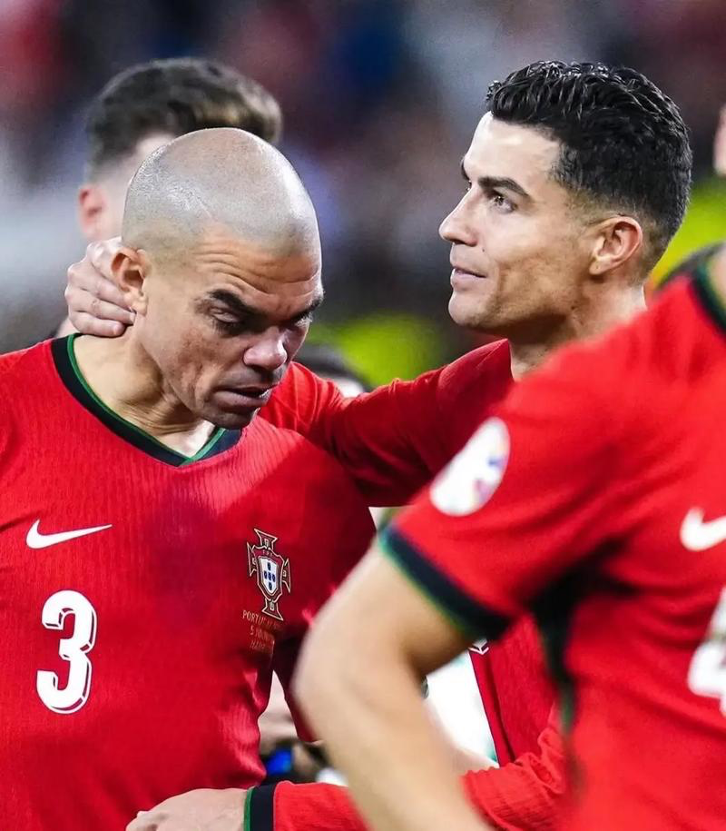 开云中国-佩佩用C罗捆绑马拉多纳和贝利,来讨论世界杯!