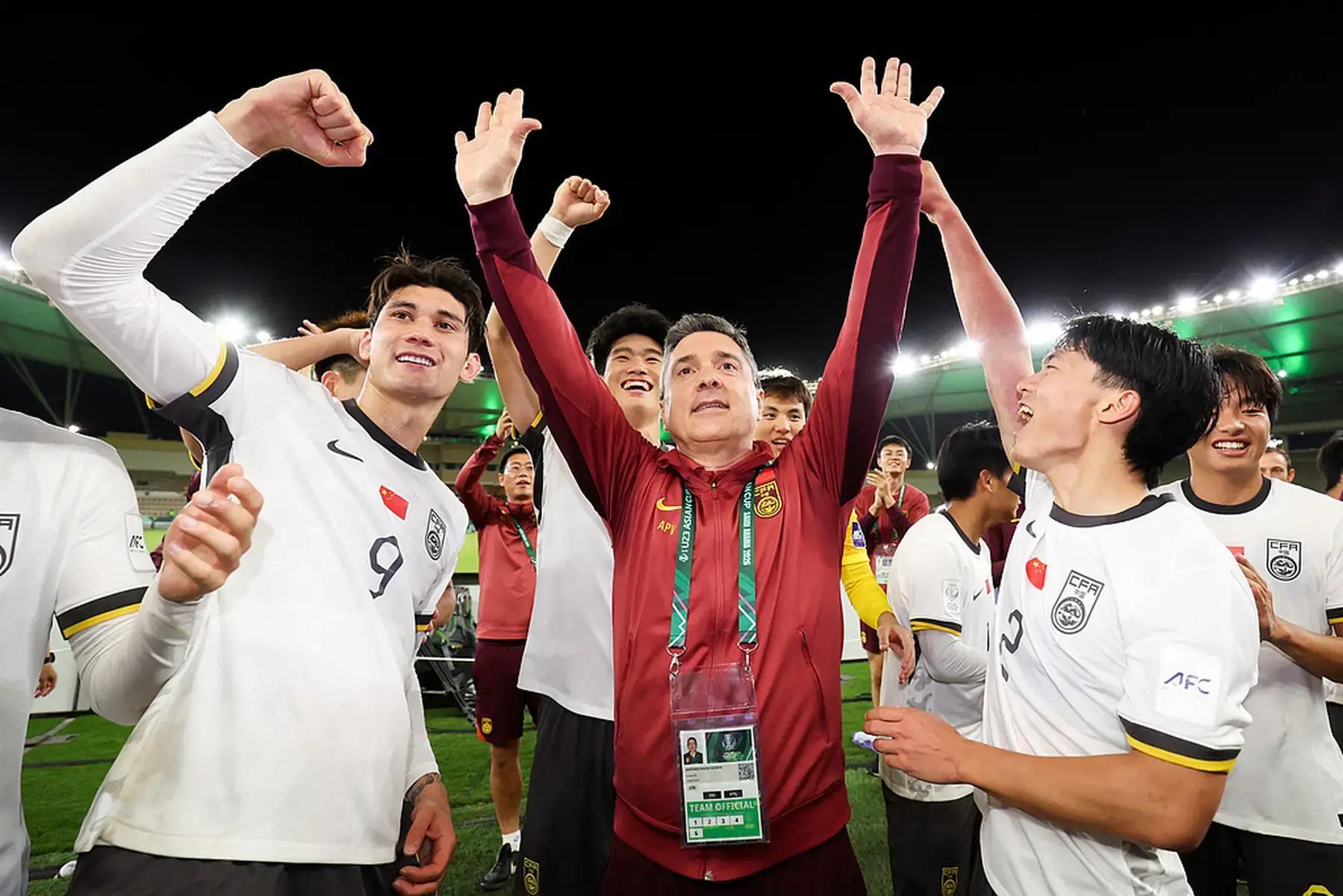 kaiyun-铁血防守+铁腕管理,安东尼奥成功靠子弟兵,杨科失败因不够务实