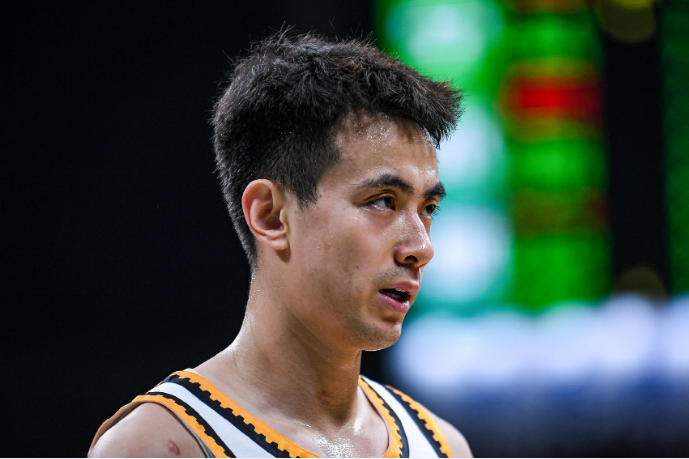 开云登录-杨鸣走早了？辽宁狂胜52分终结4连败 赵继伟复出激活7人上双制胜